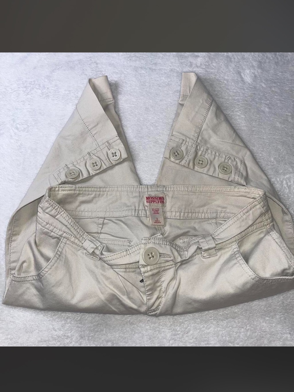 Y2K Mossimo Supply Capris Khaki with Button details
